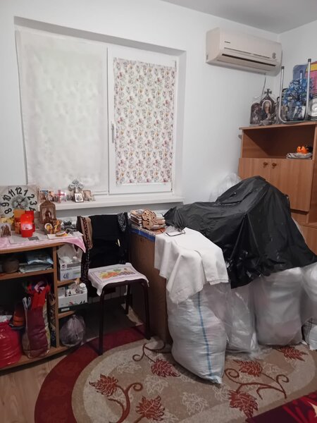 Luica, Ucea, pe str. Uioara,